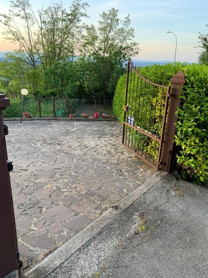 Appartamento Donella Con Parcheggio Privato Сан-Джиміньяно Екстер'єр фото